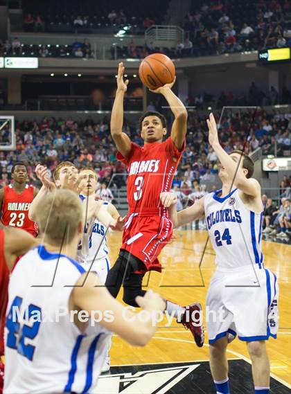 Thumbnail 1 in Covington Catholic vs Holmes (KHSAA 9th Region Final) photogallery.