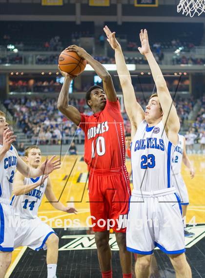 Thumbnail 3 in Covington Catholic vs Holmes (KHSAA 9th Region Final) photogallery.