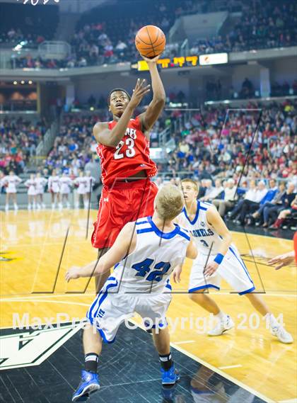 Thumbnail 1 in Covington Catholic vs Holmes (KHSAA 9th Region Final) photogallery.