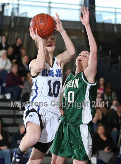 Thumbnail 2 in Ronald McDonald Girls All-Star Game (Section 5) photogallery.