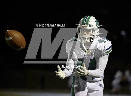 Thumbnail 2 in South Lakes @ Yorktown (VHSL Class VI Region Quarterfinal) photogallery.