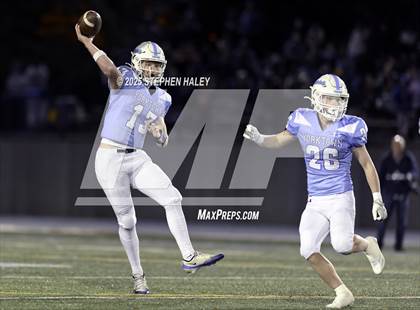 Thumbnail 3 in South Lakes @ Yorktown (VHSL Class VI Region Quarterfinal) photogallery.