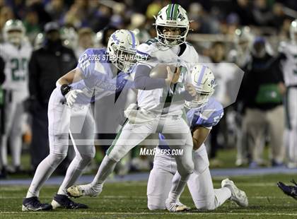 Thumbnail 3 in South Lakes @ Yorktown (VHSL Class VI Region Quarterfinal) photogallery.