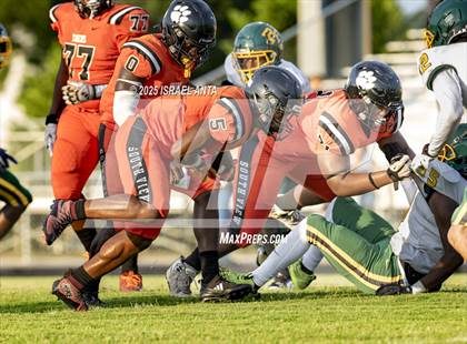 Thumbnail 3 in Pine Forest vs South View (Jamboree) photogallery.
