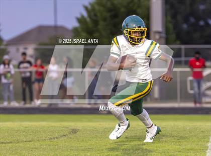 Thumbnail 2 in Pine Forest vs South View (Jamboree) photogallery.