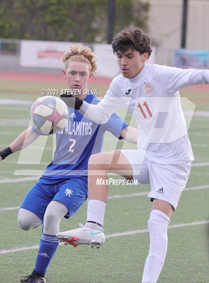 Thumbnail 3 in Los Alamitos vs. Richmond (26th Annual SoCal Classic) photogallery.