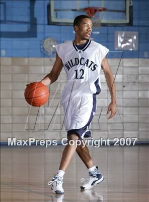 Thumbnail 1 in Bowne vs Flushing (2nd Annual Queens Jam Christmas Classic) photogallery.