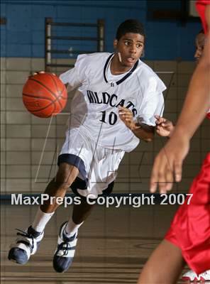 Thumbnail 2 in Bowne vs Flushing (2nd Annual Queens Jam Christmas Classic) photogallery.