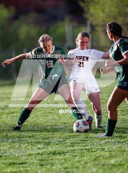 Thumbnail 2 in Manitou Springs vs Aspen (CHSAA 3A Playoffs Rd 2) photogallery.