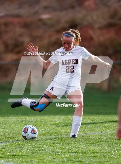 Thumbnail 2 in Manitou Springs vs Aspen (CHSAA 3A Playoffs Rd 2) photogallery.