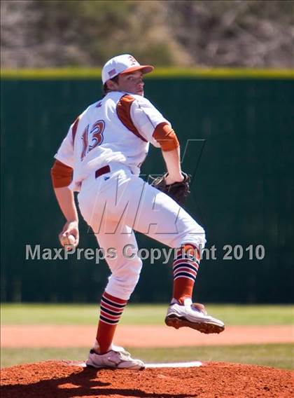 Thumbnail 1 in Alvin vs Friendswood (Alvin Tournament) photogallery.