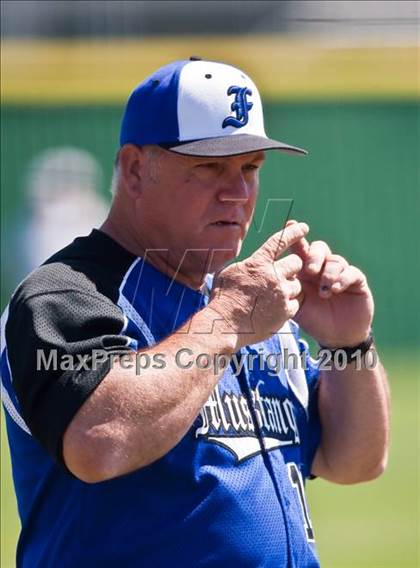 Thumbnail 2 in Alvin vs Friendswood (Alvin Tournament) photogallery.