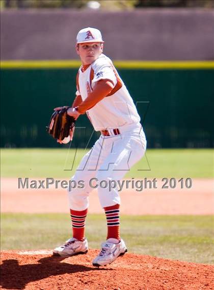Thumbnail 1 in Alvin vs Friendswood (Alvin Tournament) photogallery.