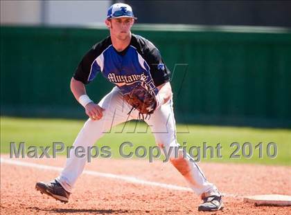 Thumbnail 2 in Alvin vs Friendswood (Alvin Tournament) photogallery.
