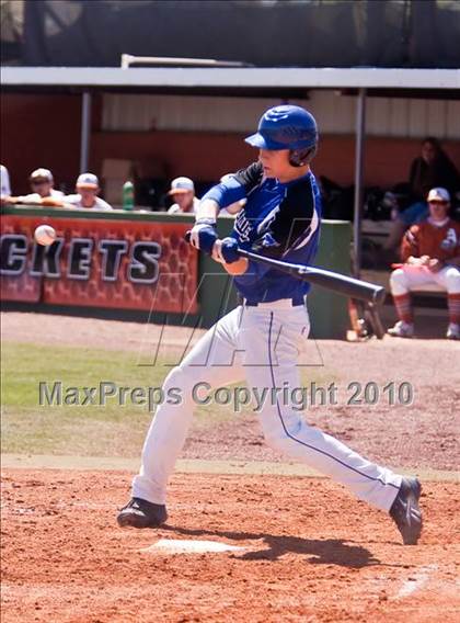Thumbnail 3 in Alvin vs Friendswood (Alvin Tournament) photogallery.