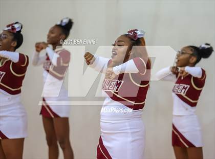 Thumbnail 1 in Dougherty vs Salem (Legends Classic Showdown) photogallery.