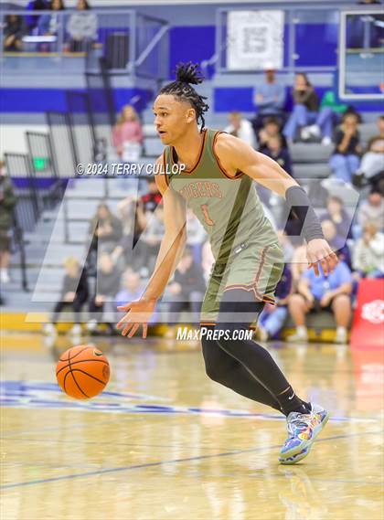 Thumbnail 3 in Montverde Academy vs. Wasatch Academy (5 for the Fight National Hoopfest) photogallery.