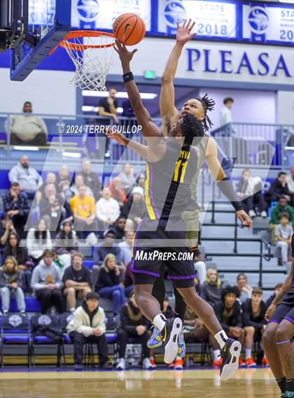 Thumbnail 2 in Montverde Academy vs. Wasatch Academy (5 for the Fight National Hoopfest) photogallery.