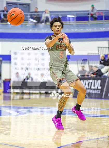 Thumbnail 3 in Montverde Academy vs. Wasatch Academy (5 for the Fight National Hoopfest) photogallery.