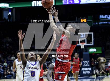 Thumbnail 2 in Aiken vs. Trotwood-Madison ( OHSAA D3 Regional Championship ) photogallery.