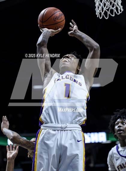 Thumbnail 1 in Aiken vs. Trotwood-Madison ( OHSAA D3 Regional Championship ) photogallery.