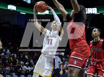 Thumbnail 2 in Aiken vs. Trotwood-Madison ( OHSAA D3 Regional Championship ) photogallery.