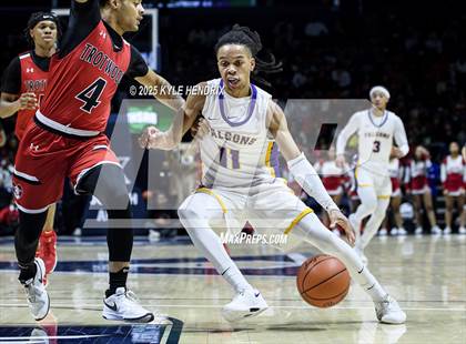 Thumbnail 1 in Aiken vs. Trotwood-Madison ( OHSAA D3 Regional Championship ) photogallery.