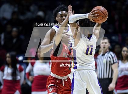 Thumbnail 2 in Aiken vs. Trotwood-Madison ( OHSAA D3 Regional Championship ) photogallery.