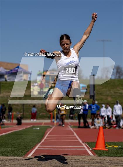 Thumbnail 3 in Bill Summa Invitational photogallery.