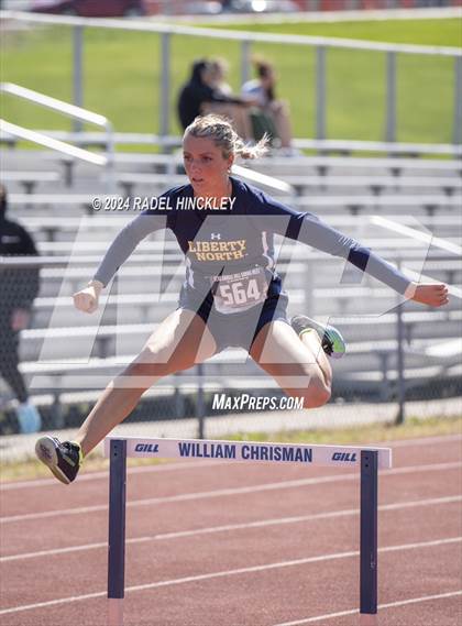 Thumbnail 2 in Bill Summa Invitational photogallery.