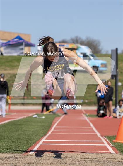 Thumbnail 2 in Bill Summa Invitational photogallery.
