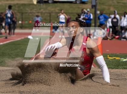 Thumbnail 2 in Bill Summa Invitational photogallery.