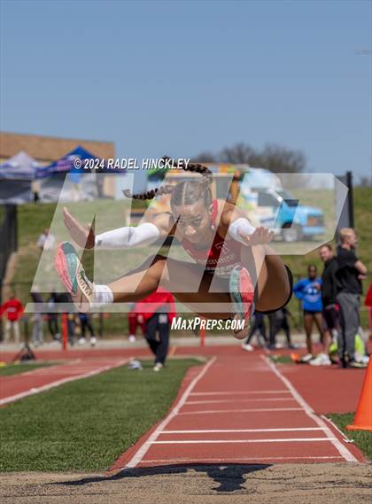 Thumbnail 2 in Bill Summa Invitational photogallery.