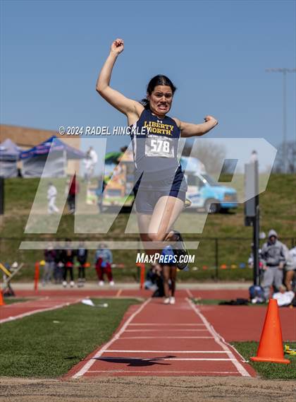 Thumbnail 2 in Bill Summa Invitational photogallery.