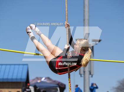 Thumbnail 3 in Bill Summa Invitational photogallery.