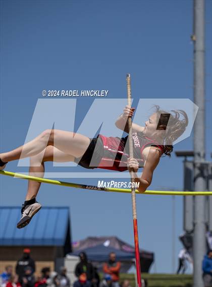 Thumbnail 3 in Bill Summa Invitational photogallery.