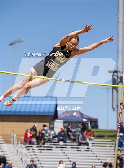 Thumbnail 2 in Bill Summa Invitational photogallery.