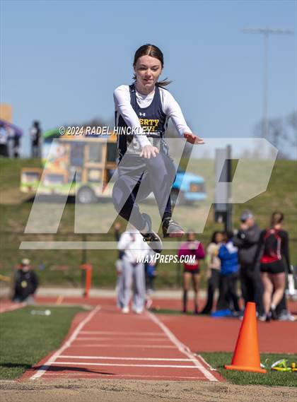 Thumbnail 2 in Bill Summa Invitational photogallery.