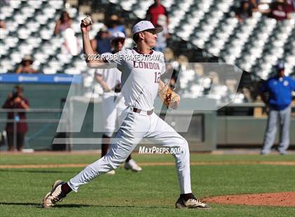 Thumbnail 1 in London vs. Brock (UIL 3A Baseball Final) photogallery.