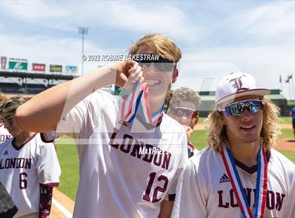 Thumbnail 1 in London vs. Brock (UIL 3A Baseball Final) photogallery.