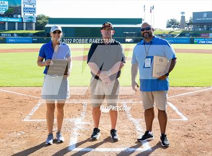 Thumbnail 2 in London vs. Brock (UIL 3A Baseball Final) photogallery.