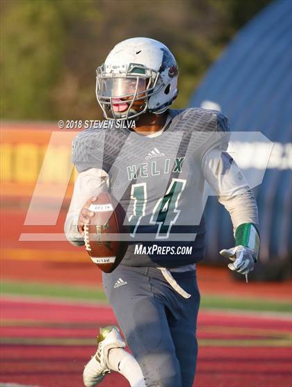 Thumbnail 1 in Helix vs. Saguaro (Honor Bowl) photogallery.