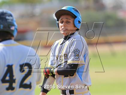 Thumbnail 1 in San Ysidro @ Sweetwater photogallery.