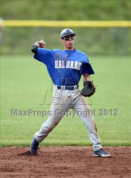 Thumbnail 1 in Haldane vs. Voorheesville (NYSPHSAA Class C Semifinal) photogallery.