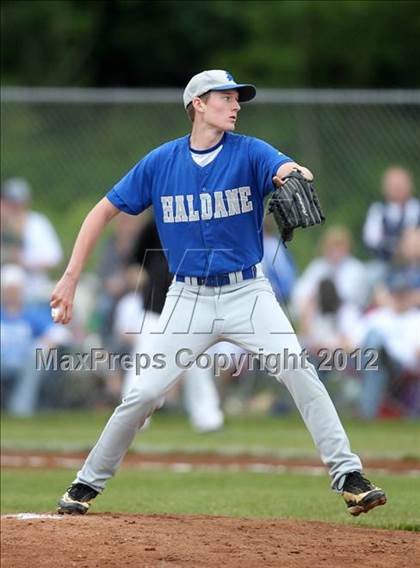 Thumbnail 3 in Haldane vs. Voorheesville (NYSPHSAA Class C Semifinal) photogallery.