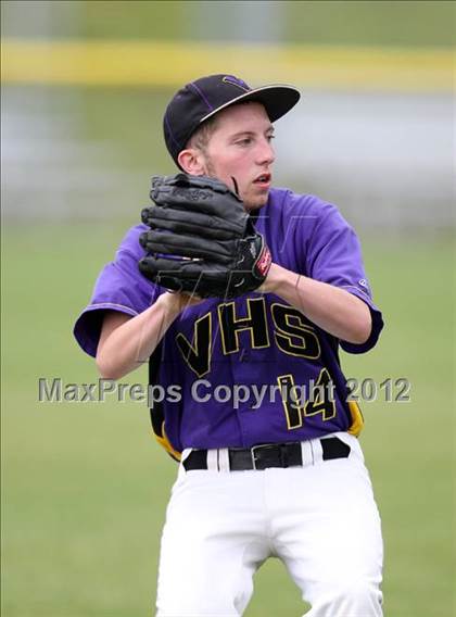 Thumbnail 2 in Haldane vs. Voorheesville (NYSPHSAA Class C Semifinal) photogallery.