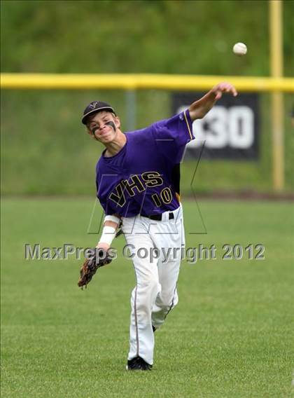 Thumbnail 3 in Haldane vs. Voorheesville (NYSPHSAA Class C Semifinal) photogallery.