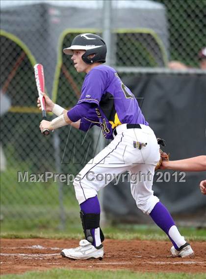 Thumbnail 1 in Haldane vs. Voorheesville (NYSPHSAA Class C Semifinal) photogallery.