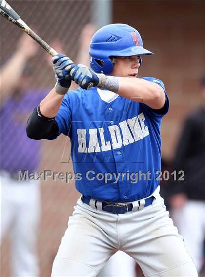 Thumbnail 3 in Haldane vs. Voorheesville (NYSPHSAA Class C Semifinal) photogallery.
