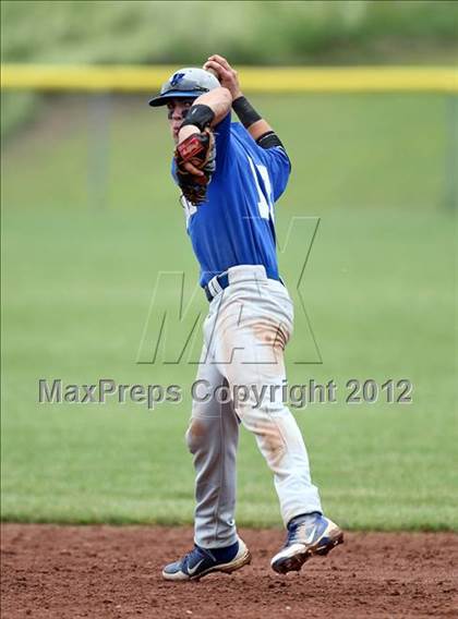 Thumbnail 3 in Haldane vs. Voorheesville (NYSPHSAA Class C Semifinal) photogallery.